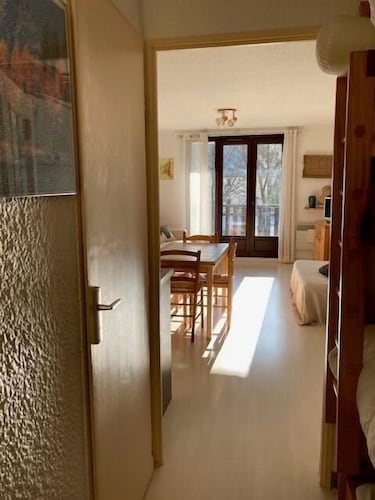 50m bis zum stadtzentrum, 1te Etage, balkon, fernseher, 30m², Villard de Lans