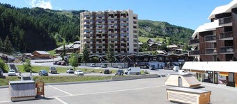 100m from ski slopes, 1st floor, balcony, tv, ski locker, 38m², Vars