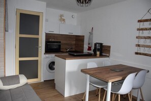Dining - 1st floor, balcony, tv, ski locker, 21m², Pralognan-la-Vanoise (Pralognan-la-Vanoise)