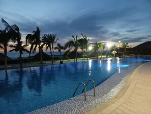 Udendørs pool