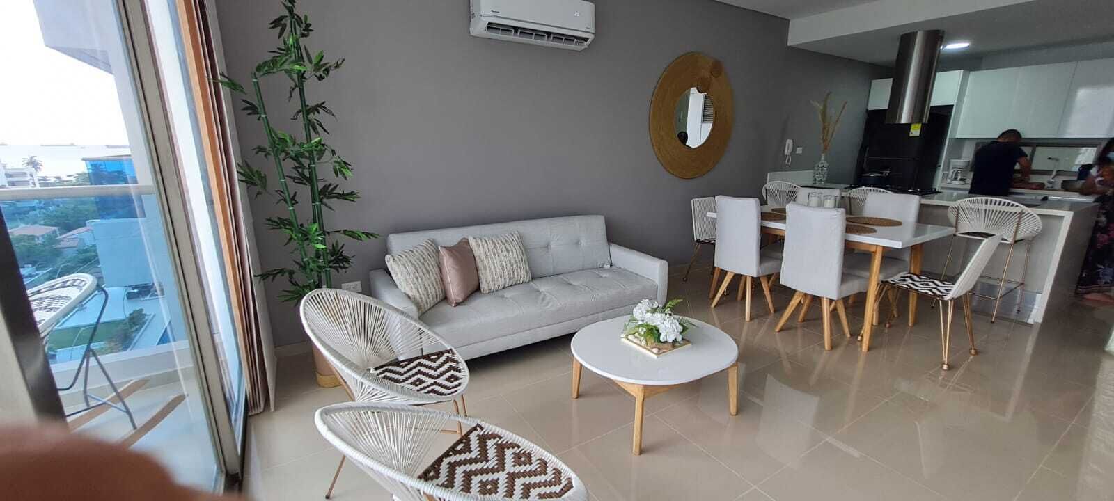 Lujoso apartamento con acceso directo al mar