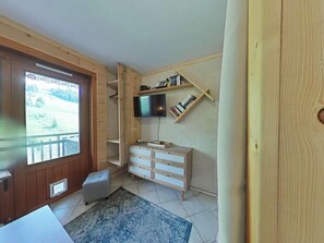 TV - 1st floor, view ski slopes, balcony, parking, tv, ski locker, 22m², Le Grand Bornand (Le Grand-Bornand)