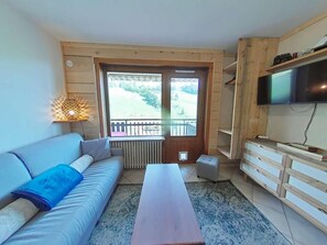 TV - 1st floor, view ski slopes, balcony, parking, tv, ski locker, 22m², Le Grand Bornand (Le Grand-Bornand)