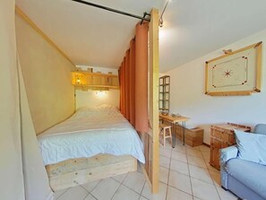 WiFi - 1st floor, view ski slopes, balcony, parking, tv, ski locker, 22m², Le Grand Bornand (Le Grand-Bornand)