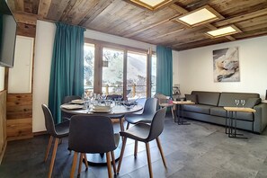 Dining - 300m from shops, Ground floor, terrace, tv, 42m², Les Menuires (Les Menuires)