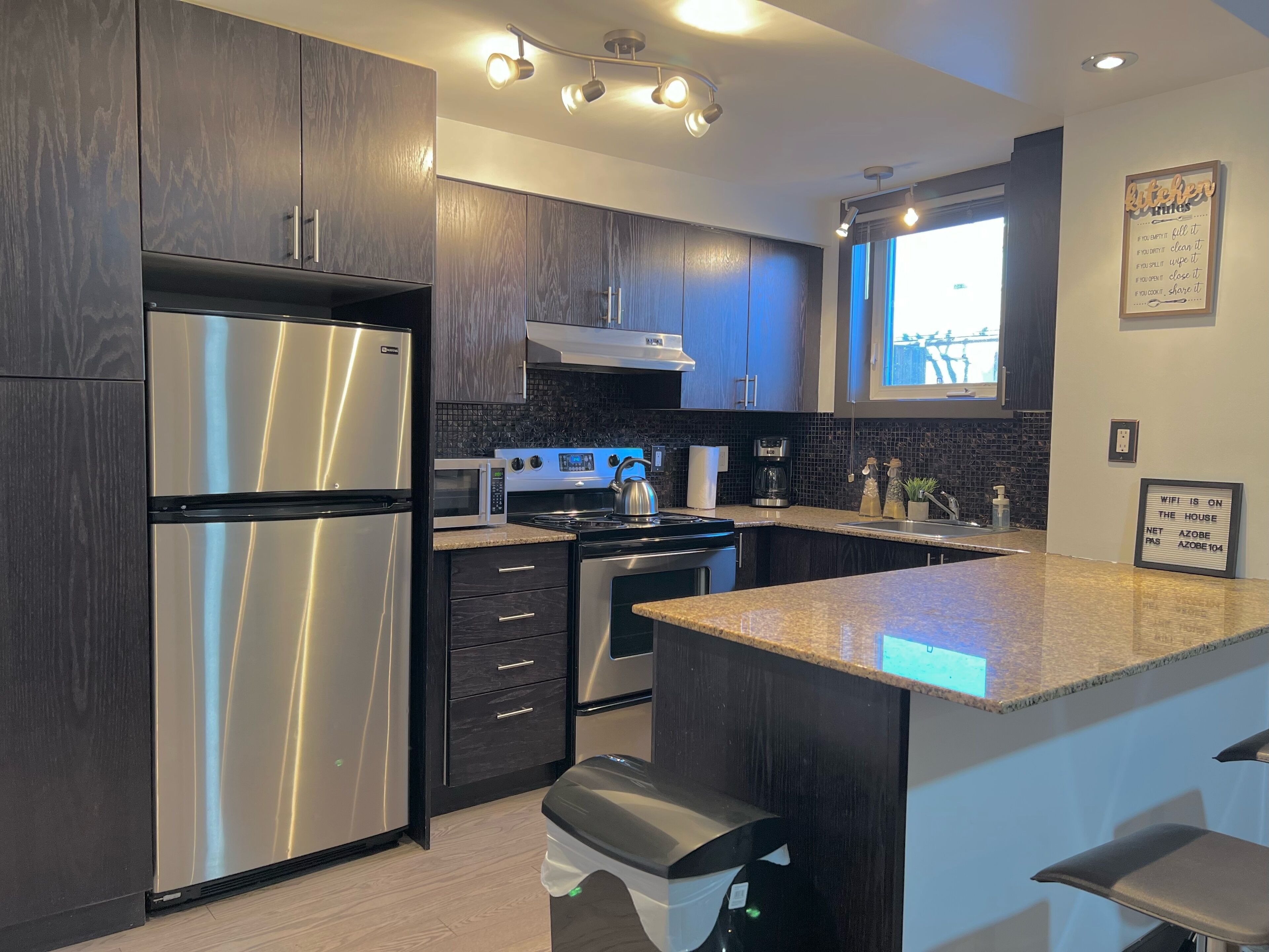 Trendy Calgary Condo - Near LRT & 17 AV SW