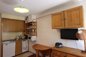 Refrigerador, microondas y lavavajillas 