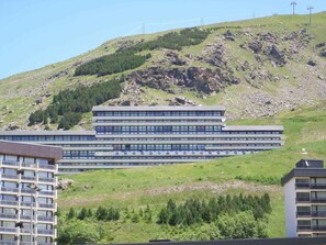 Exterior - 150m from shops, 12nd floor, balcony, tv, 39m², Les Menuires (Les Menuires)