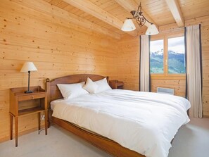 3 bedrooms, WiFi, bed sheets - Chalet, wifi, view mountain, sauna, balcony, fireplace or stove, parking, tv, 150m², Thyon (Les Masses)