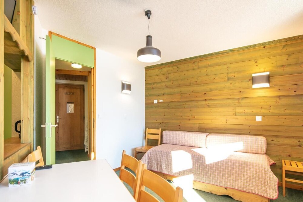 À 200m des pistes de ski, balcon, parking, télévision, casier à ski, 27m², Valmorel