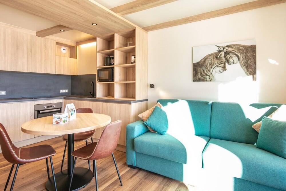 À 200m des pistes de ski, terrasse, parking, télévision, casier à ski, 23m², Valmorel