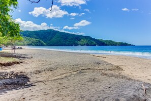 Beach - Dog-friendly home w/ WiFi, mtn view, & private washer/dryer - walk to the beach (Playa Hermosa)