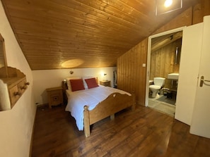 6 bedrooms, WiFi