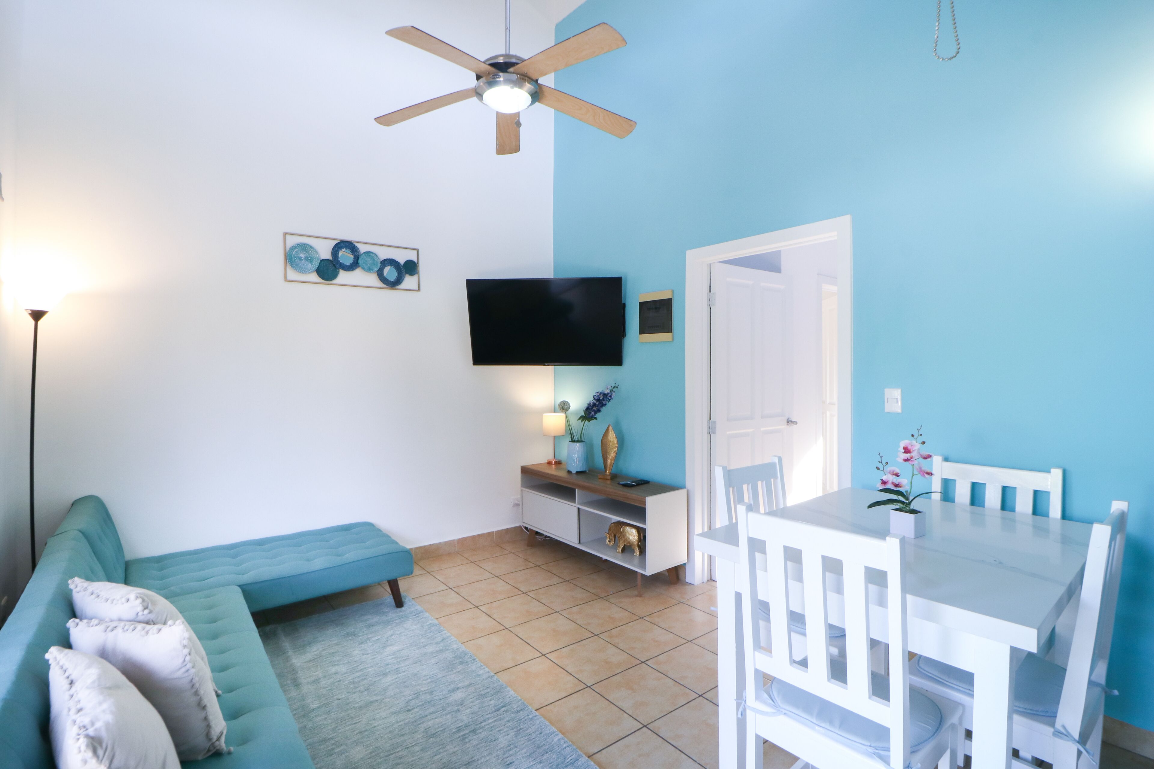 Renovated Apartment with High-Speed WiFi & Shared Pool/Spa - Snowbird-Friendly