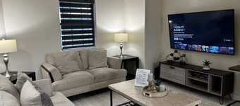 Cozy Family-sized Townhome