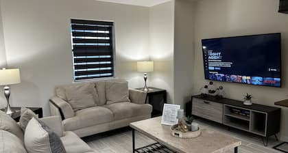 Cozy Family-sized Townhome