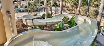 Amazing 4BR Close to Disney @ Regal Palms Resort