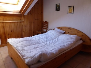 2 bedrooms