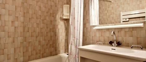 Bathtub