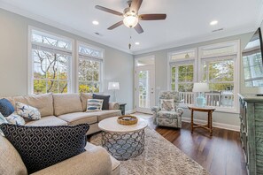 Uklassifisert bilde, 3 av 48, knapp