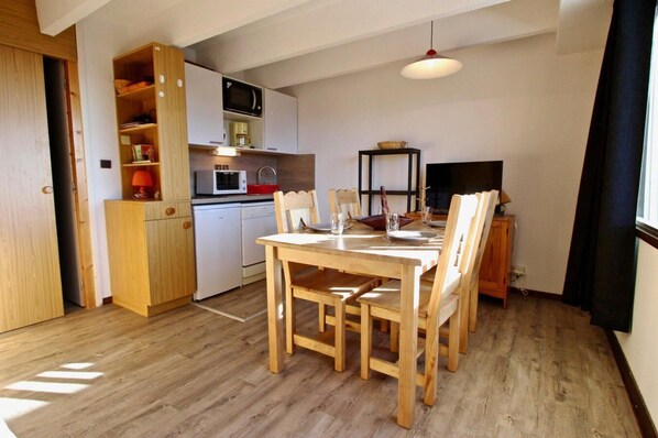 Dining - 2nd floor, balcony, tv, 24m², Chamrousse (Chamrousse)