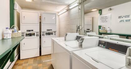 Golf course-front condo with loft, indoor & outdoor pools, hot tub, & game room