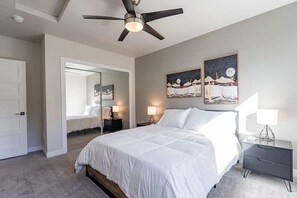 2 عدّة غرف نوم ومكتب ومكواة/لوح كي وسرير سفر