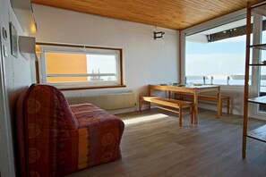 Living area - 100m from ski slopes, 3rd floor, balcony, tv, 33m², Chamrousse (Chamrousse)