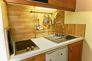 Fridge, microwave, coffee/tea maker