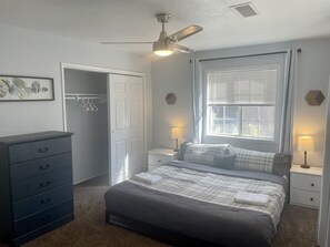 4 chambres, bureau, fer et planche à repasser, Wi-Fi gratuit