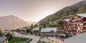 Exterior - Resort center, 4th floor, balcony, tv, 57m², Champagny-en-Vanoise (Champagny-en-Vanoise)