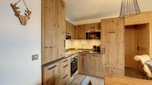 Fridge, microwave, dishwasher, coffee/tea maker