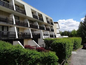 Exterior - 200m from resort center, terrace, tv, ski locker, 26m², Serre Chevalier (Saint-Chaffrey)