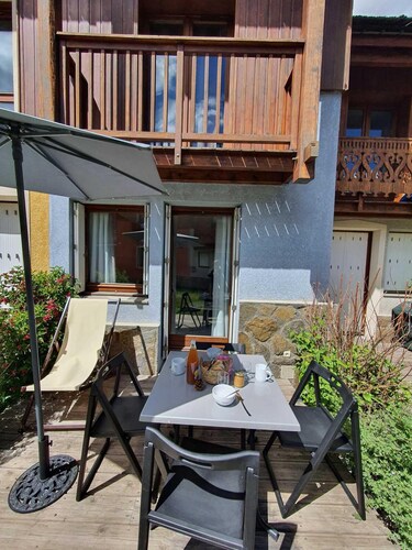 Chalet, à 300m des pistes de ski, terrasse, parking, télévision, 61m², Serre Chevalier