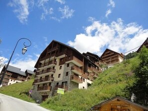 Exterior - 350m from resort center, 3rd floor, swimming pool, 37m², Valloire (Valloire)