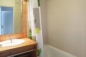 Bathtub