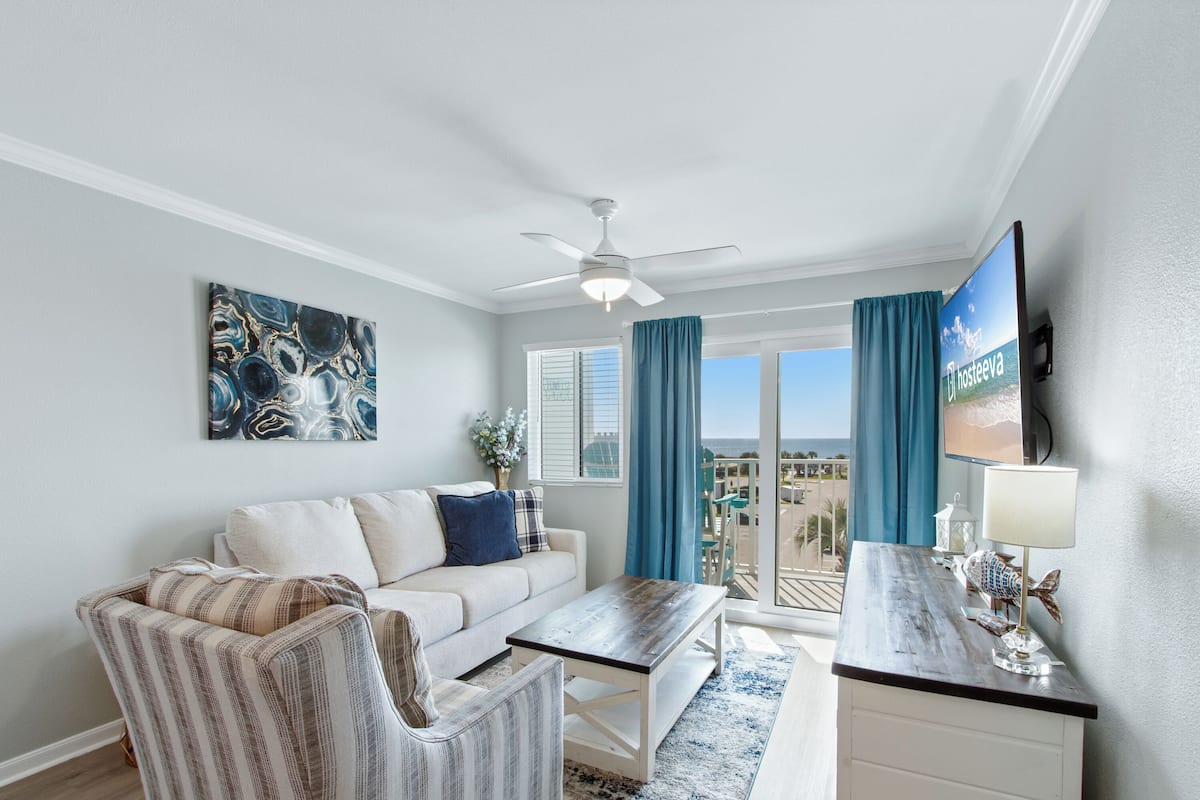 Kondominium Keluarga, 2 kamar tidur, balkon, pemandangan pantai | Ruang keluarga