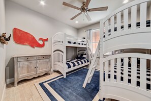 4 sovrum, strykjärn/strykbräda, gratis wi-fi och sängkläder