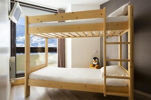 2 bedrooms, free WiFi, bed sheets