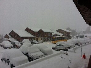 Exterior - 50m from resort center, Ground floor, view mountain, balcony, tv, ski locker, 27m² (Bellentre)