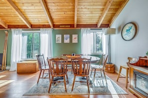 Dining - Unique Thornton Townhome: Swim, Ski, & Hike! (Thornton)