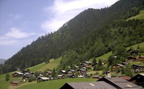 Golf - 300m from ski slopes, 2nd floor, parking, tv, 53m², Arêches-Beaufort (Beaufort)