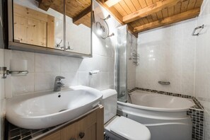 Bathtub