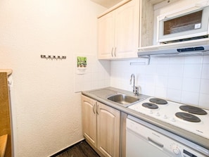 Fridge, microwave, dishwasher