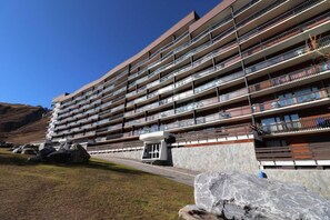 Exterior - 10m from ski slopes, 6th floor, balcony, tv, ski locker, 53m², Tignes (Tignes)