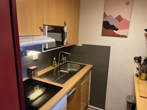 Fridge, microwave, dishwasher