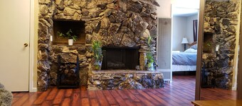 Large 6 Bedrooms 2 Baths Home On a Huge Lot