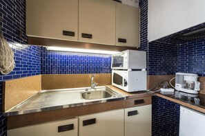 Kühlschrank, Mikrowelle