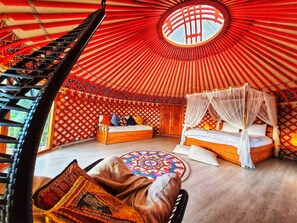 Honeymoon tent | 1 slaapkamer, luxe beddengoed, Select Comfort-bedden