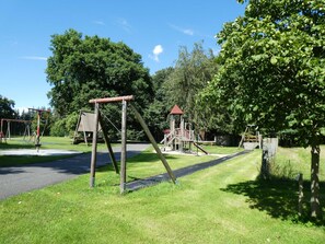 Unclassified image, 2 of 19, button